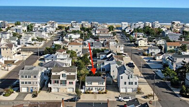 5513 Bayview- blocks from beach_bay