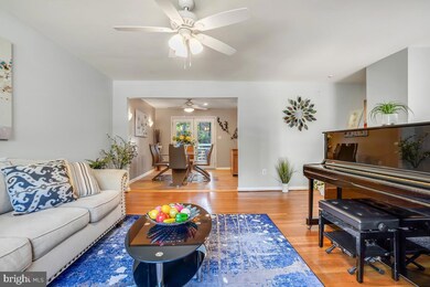 5002 Dulce Ct, Annandale, VA 22003 - photo 7