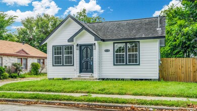 4310 Gregory St, Houston, TX 77026 - photo 5