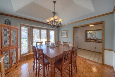 322 SW Marsh Wren St, Lees Summit, MO 64082 - photo 4