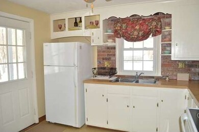 23 Rice Ave, Northborough, MA 01532 - photo 4