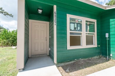 6835 Larkstone St unit B, Houston, TX 77028 - photo 3