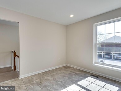 10602 High Beam Ct, Columbia, MD 21044 - photo 4