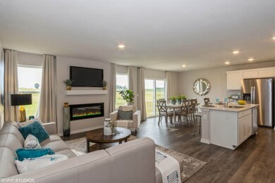 2838 Prairie Wind Ct, Cedar Rapids, IA 52411 - photo 3