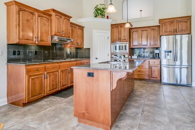 high ceilings, tile floors, recessed lig