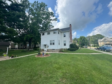 401 W 10th St, Sterling, IL 61081 - photo 3