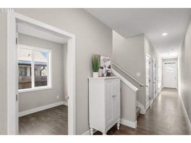 303 S Edwards St, Newberg, OR 97132 - photo 3