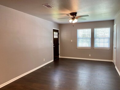 1521 Andrea Dr, Bay City, TX 77414 - photo 4