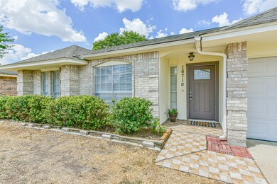 16710 Sky Blue Ln, Houston, TX 77095 - photo 2