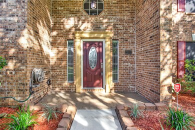 2002 Plantation Dr, Friendswood, TX 77546 - photo 3