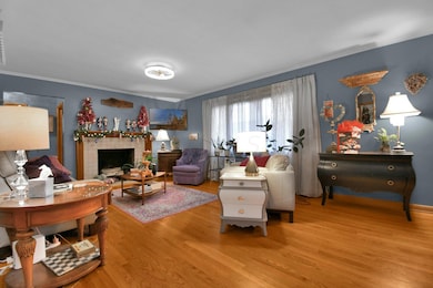 8-web-or-mls-2827-dover-rd