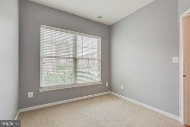 42607 Pine Forest Dr, Chantilly, VA 20152 - photo 5