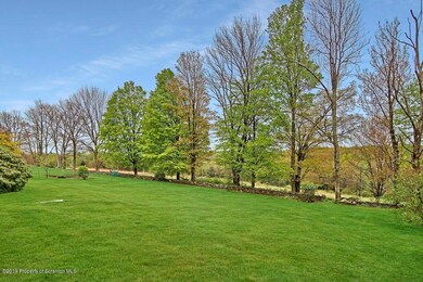 925 Clearview Rd, Moscow, PA 18444 - photo 4
