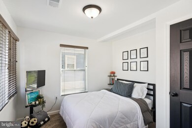 7417 Greenbank Rd, Middle River, MD 21220 - photo 4