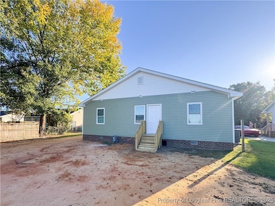 3601 Cliffridge Dr, Lumberton, NC 28358 - photo 4