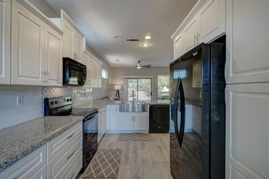 15098 W Cactus Ridge Way-10