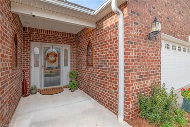 222 New Hampshire Ct, Mocksville, NC 27028 - photo 2