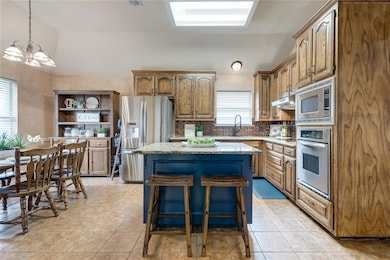 107 Montreal Dr, Hurst, TX 76054 - photo 3