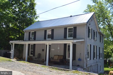 352 Wilkes St, Berkeley Springs, WV 25411 - photo 2