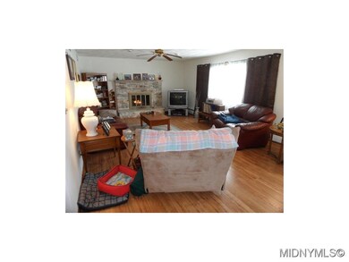 Spacious living room
