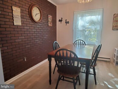 722 W 14th St, Front Royal, VA 22630 - photo 7