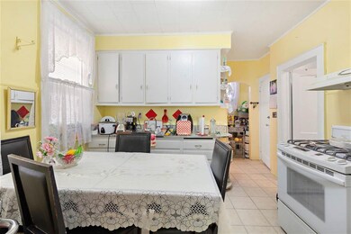 206 Livingston St, Elizabethport, NJ 07206 - photo 4