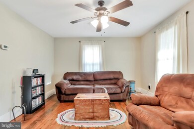 838 Householder Rd, Hedgesville, WV 25427 - photo 7