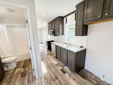 44 Retreat Way, Fenton Township, MI 48430 - photo 2