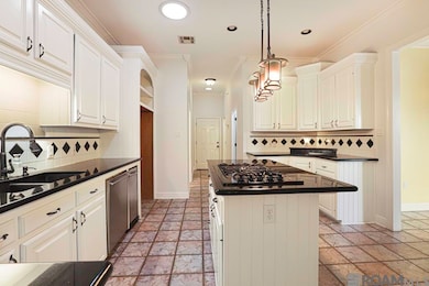 6285 Tezcuco Ct, Gonzales, LA 70737 - photo 7