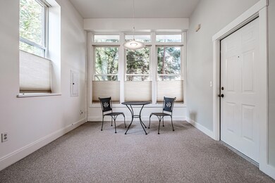 Entry - Dining Area