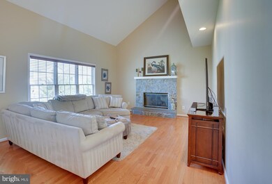 25797 Kaiser Place, Chantilly, VA 20152 - photo 3