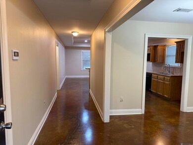 58120 Sherburne St, Plaquemine, LA 70764 - photo 5