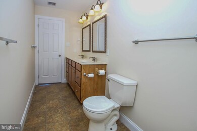 514 Barnhardt Way, Reading, PA 19611 - photo 7