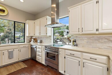 4059 Livingston Rd, Central Point, OR 97502 - photo 7