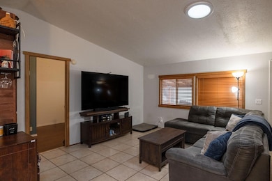 1201 SW 28th St #15 (4 of 20)