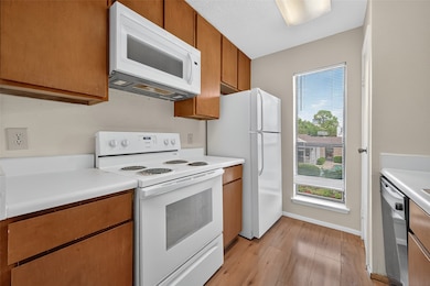 7900 N Stadium Dr unit 102, Houston, TX 77030 - photo 5