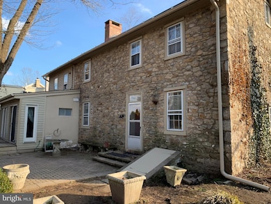 2389 Forest Grove Rd, Furlong, PA 18925 - photo 2