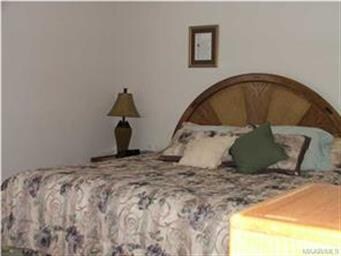 Large master bedrom