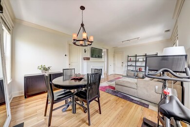 1651 W Catalpa Ave unit 3, Chicago, IL 60640 - photo 5