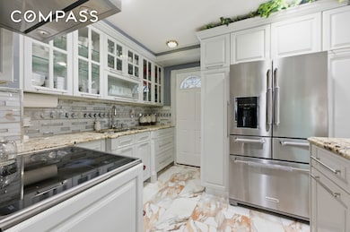 150-22 114th Rd, Jamaica, NY 11434 - photo 3