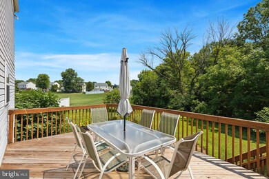 38 Cherry Tree Ct, Spring City, PA 19475 - photo 5