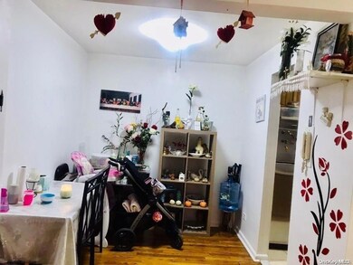 83-30 Vietor Ave unit 603, Elmhurst, NY 11373 - photo 3