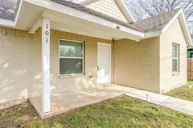 101 Olive St, Cleburne, TX 76031 - photo 2