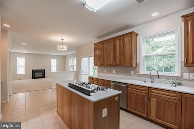 3900 Stonegate Ct, White Plains, MD 20695 - photo 2