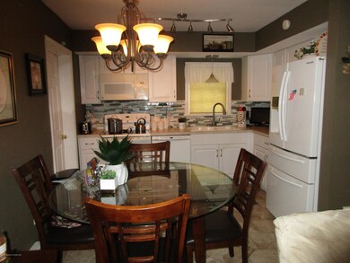 290 Laurel St, Archbald, PA 18403 - photo 5