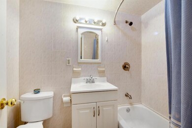 unlisted-address, Brooklyn, NY 11201 - photo 5