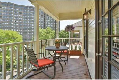 7 Regent Cir unit 5, Brookline, MA 02445 - photo 5