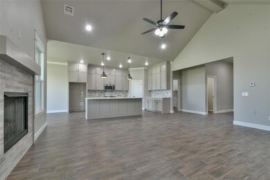 10617 Little Sallisaw Creek Dr, Yukon, OK 73099 - photo 7