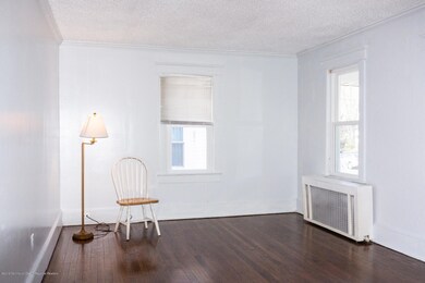 1408 9th Ave Livingroom