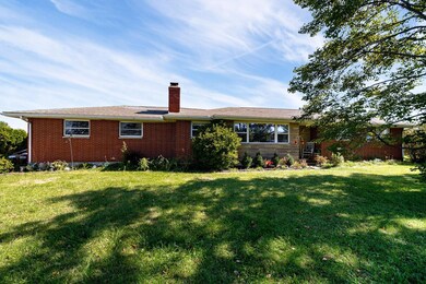 02_DaytonHomePhoto2_mls